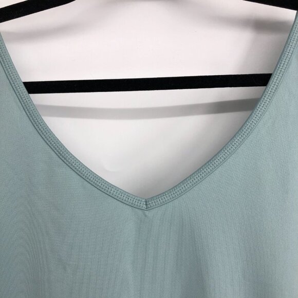 Reitmans Seafoam Blue/Green Rounded Square Neck Activewear Tank Top size 1x - Picture 11 of 13